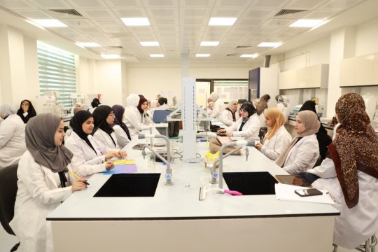 مختبرات كلية الصيدلة