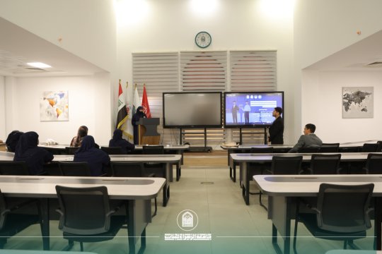 الإتيكيت في البروتوكول وبيئة العمل الأكاديمي نحو فنون الأداء المهني