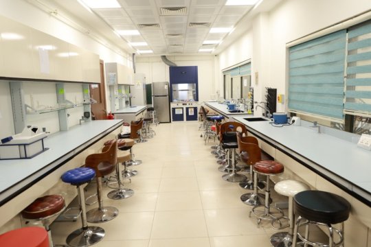 مختبرات كلية الصيدلة