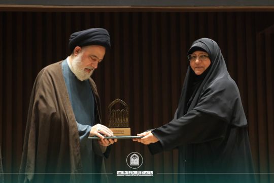 جامعة الزهراء (ع) ومركز الدراسات التخصصية يحييان ذكرى ولادة الإمام المهدي (عج) بفعالية فكرية وأكاديمية