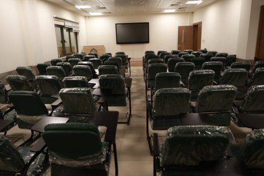 القاعات الدراسية