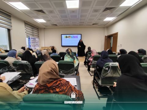 قسم اللغة الانجليزية - كلية التربية ينظم دورة تدريبية بعنوان نهج الاقتراض في اللسانيات والعلوم الأخرى