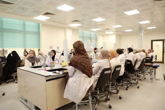 مختبرات كلية الصيدلة