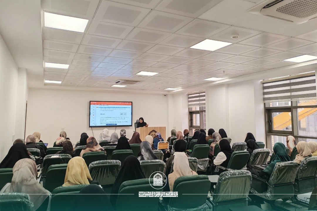 عميدة الكلية تلتقي طالبات الأمن السيبراني المرحلة الثانية