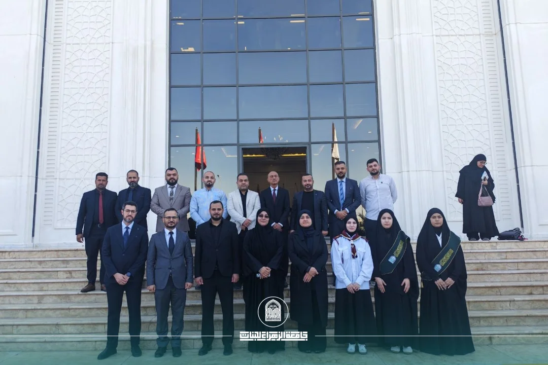بأيادي مهندسات المستقبل.. العلم العراقي يرفرف في سماء الجامعة إيذانًا بعام أكاديمي جديد