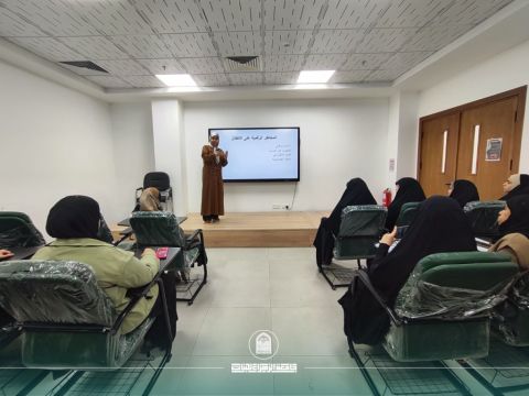 دور المرأة في حماية الطفل.. ورشة توعوية في قسم التربية الخاصة