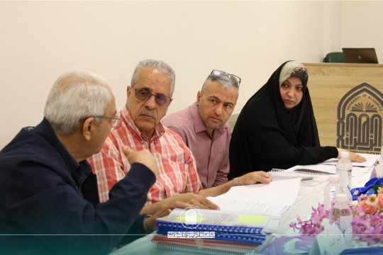 College of Education at Al-Zahraa University for Women Hosts Fourth-Year Mathematics Graduation Research Discussions
