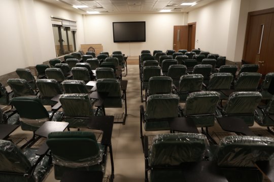 القاعات الدراسية