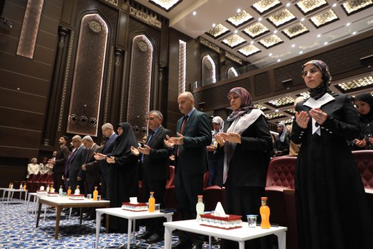 مناقشات بحوث التخرج