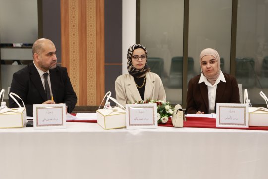 مناقشات بحوث التخرج