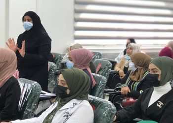 ورشة توعوية حول مضار استعمال الهاتف النقال لطالبات قسم تقنيات التخدير