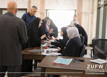 جانب من سير عملية التسجيل في جامعة الزهراء (عليها السلام) للبنات