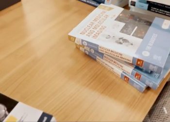 إصدارات وكتب طبية وعلمية