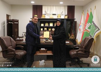 A Delegation from India and Pakistan visit Al-Zahra University (peace be upon her) for women.