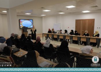 قسم اللغة الإنكليزية يقيم ورشة علمية حول فن الأتيكيت