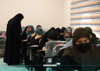 رئيسة جامعة جامعة الزهراء(ع) تجري جولة تفقدية لمتابعة سير الامتحانات النهائية