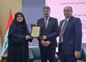 رئيسة جامعة الزهراء (عليها السلام) للبنات تشارك في الاحتفاء بالإبداع النسوي في واسط