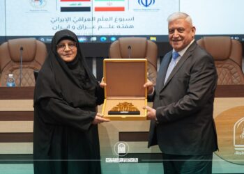 لجهودها الاستثنائية في إنجاح أسبوع العلم العراقي الإيراني... محافظ كربلاء يكرم السلطاني