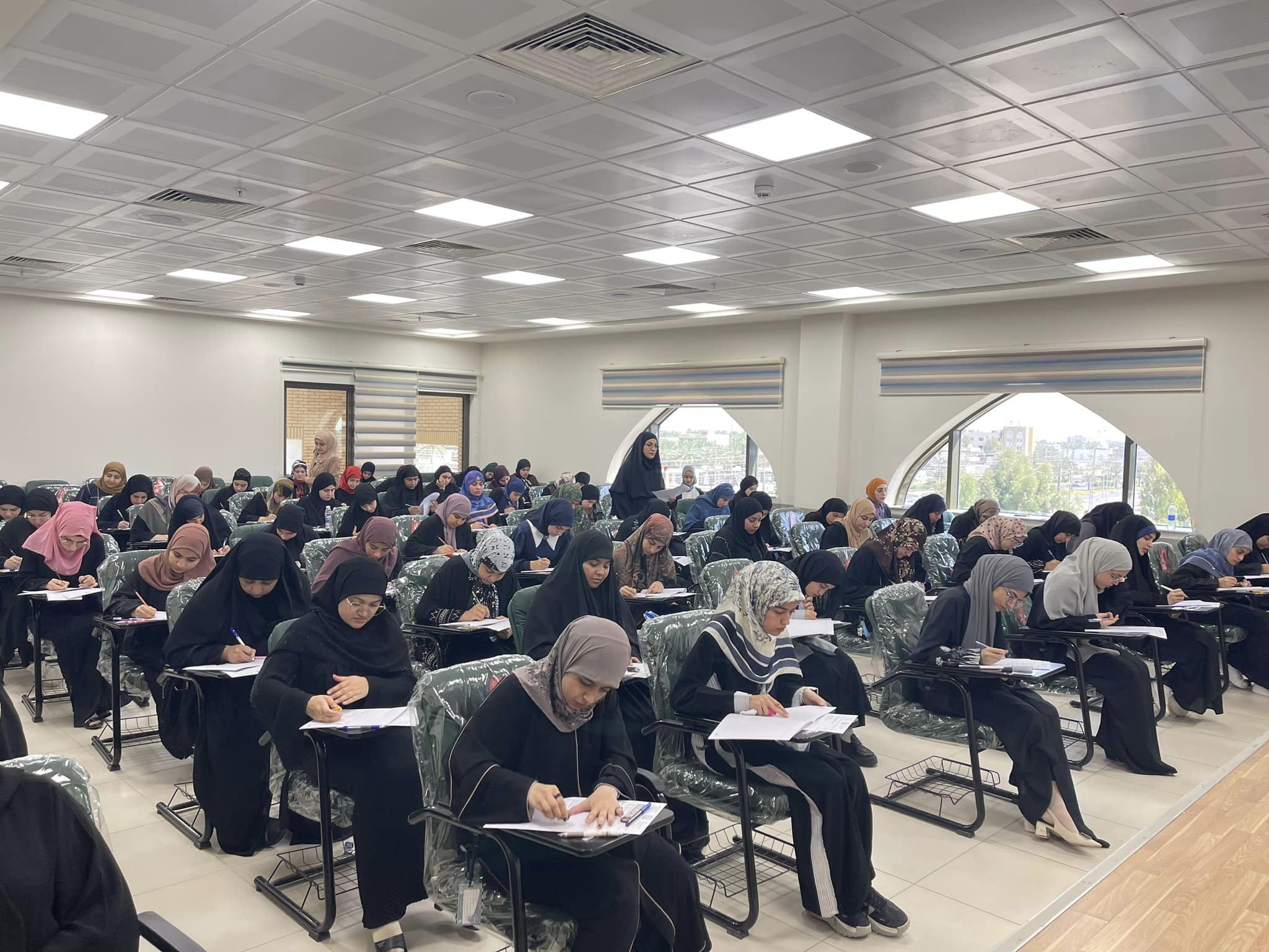 اليوم الأول للامتحانات النهائية في قسمي هندسة الذكاء الاصطناعي وهندسة الأمن السيبراني