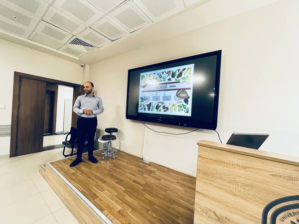 كيف تعمل الخلاصات النباتية وفق الديناميكية الدوائية؟